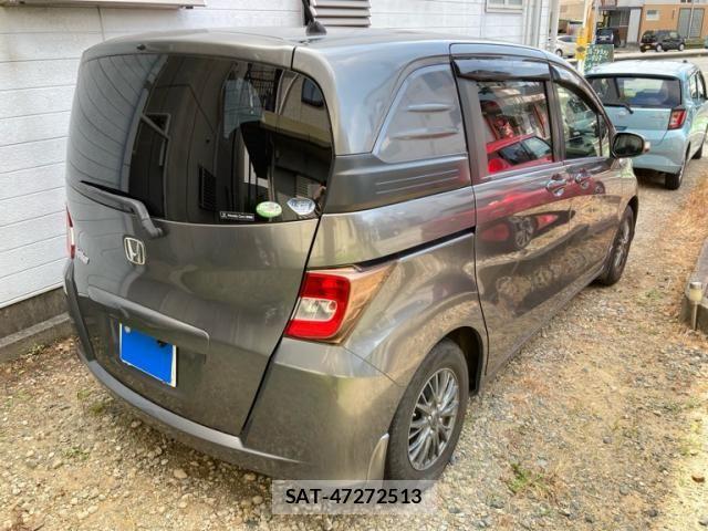 Honda FREED SPIKE 2012-03 8525000-1