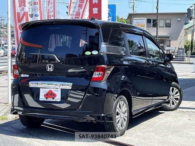 Honda FREED SPIKE 2013-10 8562019-2