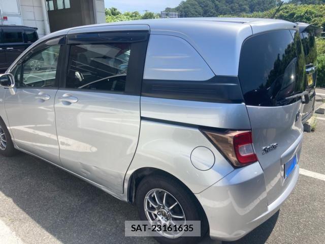 Honda FREED SPIKE 2010-08 8659247-3