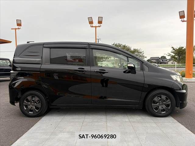 Honda FREED SPIKE 2014-07 8849150-11