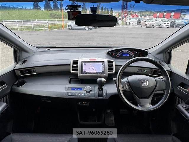 Honda FREED SPIKE 2014-07 8849150-1