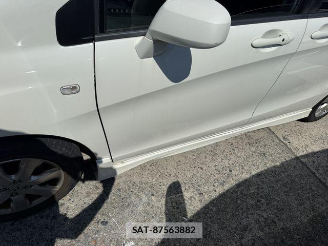 Honda FREED SPIKE 2010-09 8879902-15