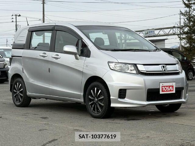 Honda FREED SPIKE 2015-03 4392520-19