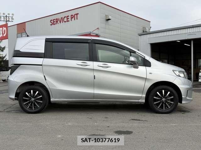 Honda FREED SPIKE 2015-03 4392520-25
