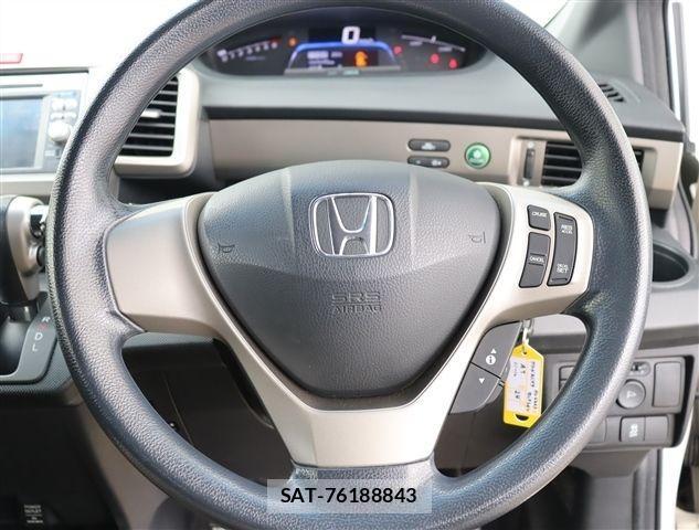 Honda FREED SPIKE 2012-06 2961192-8