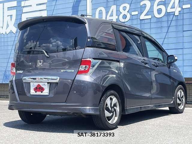 Honda FREED SPIKE 2015-02 6815032-2