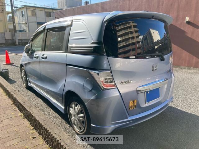 Honda FREED SPIKE 2012-03 7218974-3