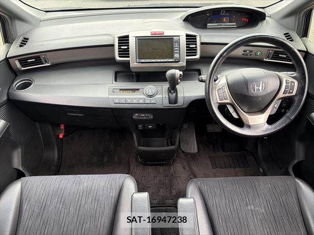 Honda FREED SPIKE 2012-06 7327231-2