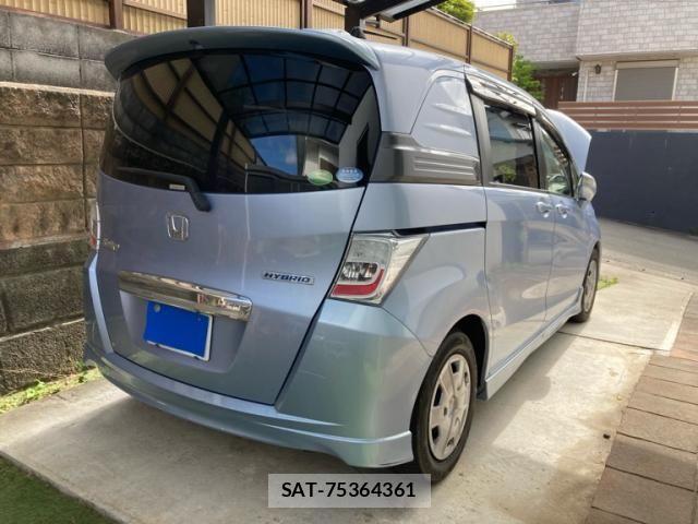 Honda FREED SPIKE 2013-06 8035714-3