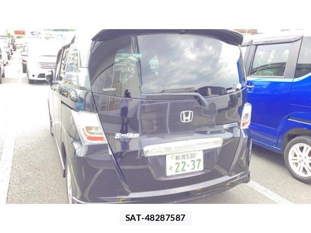 Honda FREED SPIKE 2011-12 8099309-1