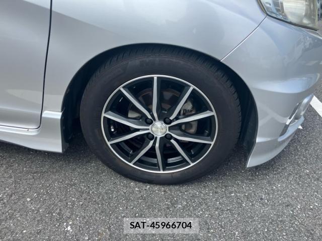Honda FREED SPIKE 2012-09 8099313-8