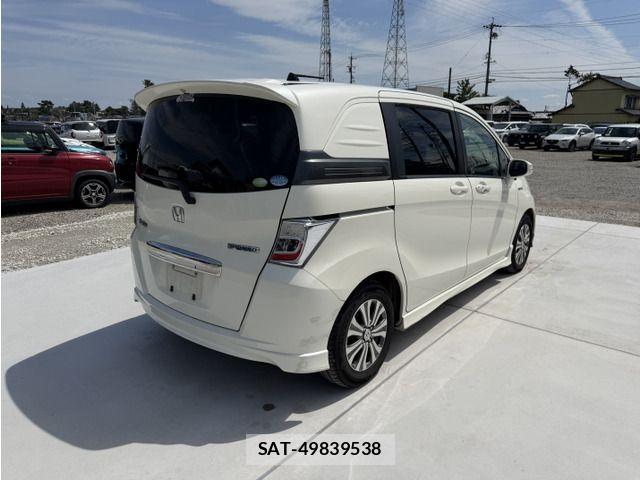 Honda FREED SPIKE 2011-11 8207648-1