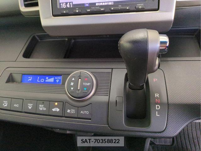 Honda FREED SPIKE 2014-06 8207649-10