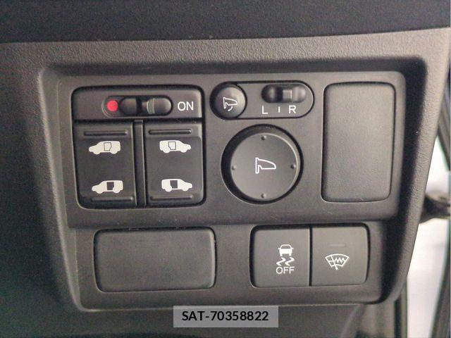 Honda FREED SPIKE 2014-06 8207649-12