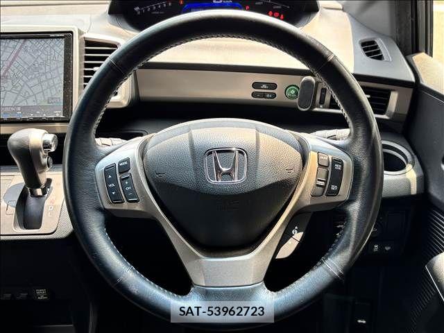 Honda FREED SPIKE 2013-08 8354555-18