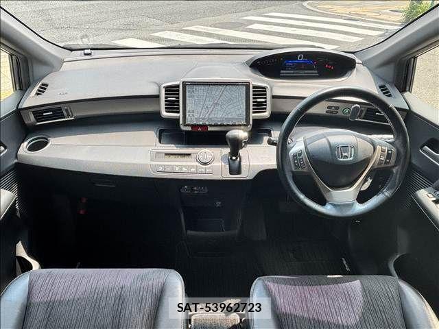 Honda FREED SPIKE 2013-08 8354555-1