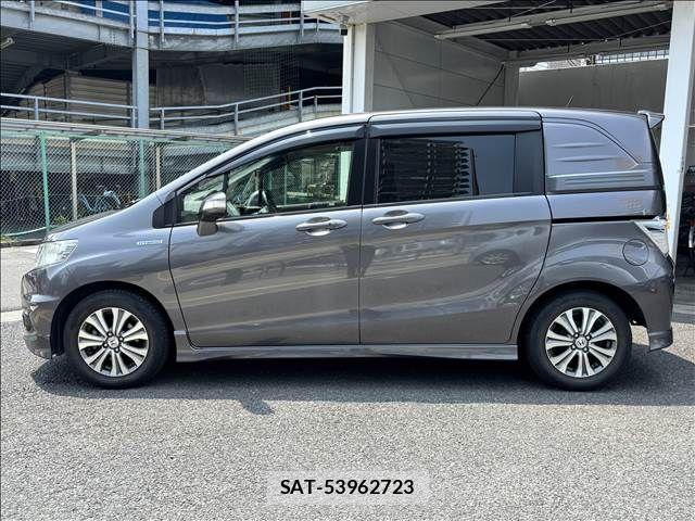 Honda FREED SPIKE 2013-08 8354555-8