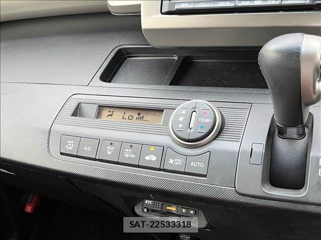 Honda FREED SPIKE 2011-11 8366058-24