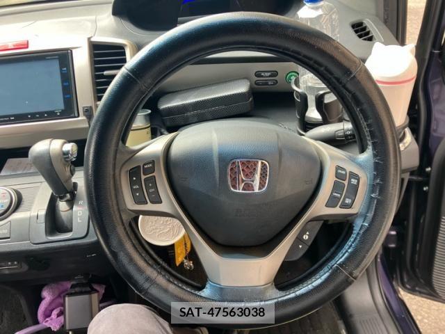 Honda FREED SPIKE 2014-06 8412609-10