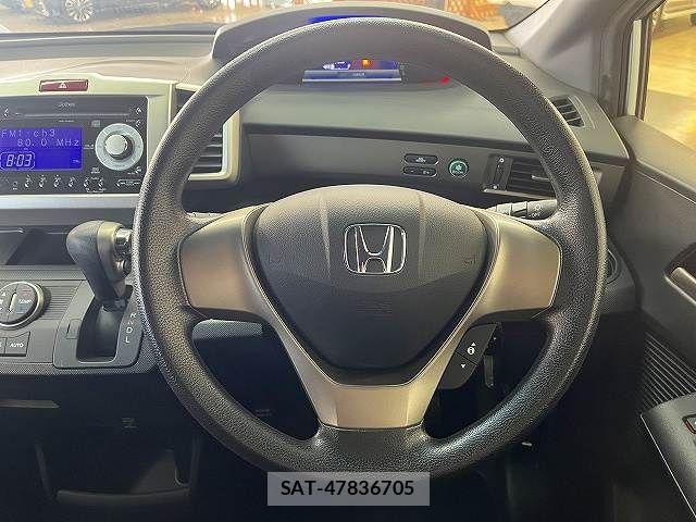Honda FREED SPIKE 2013-09 8525002-9