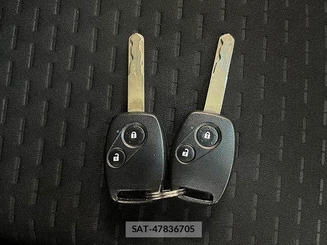 Honda FREED SPIKE 2013-09 8525002-10