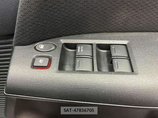 Honda FREED SPIKE 2013-09 8525002-14