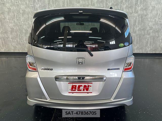 Honda FREED SPIKE 2013-09 8525002-24