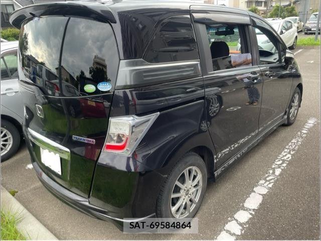 Honda FREED SPIKE 2012-03 8666188-2