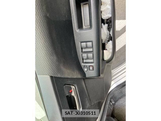 Honda FREED SPIKE 2013-09 8666189-12
