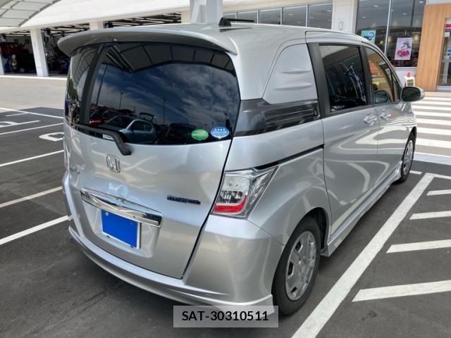 Honda FREED SPIKE 2013-09 8666189-5