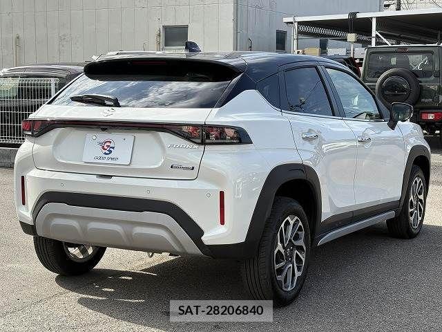Suzuki Fronx 2024-10 1743246-15