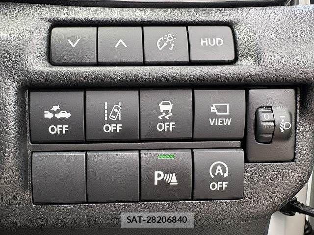 Suzuki Fronx 2024-10 1743246-5