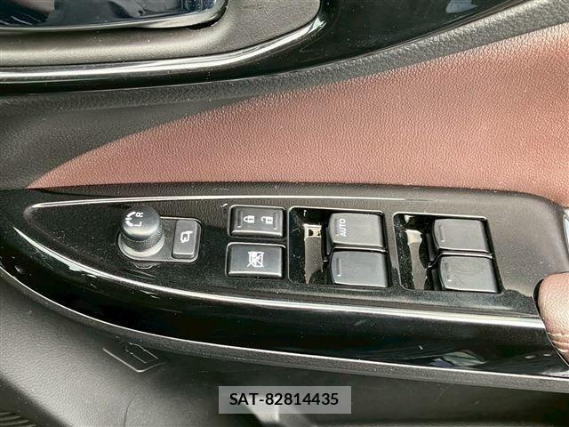 Suzuki Fronx 2024-10 2319473-29