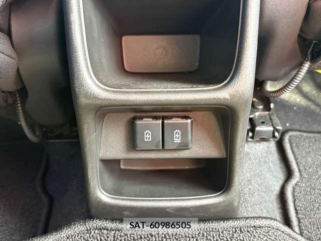 Suzuki Fronx 2024-10 6612044-19