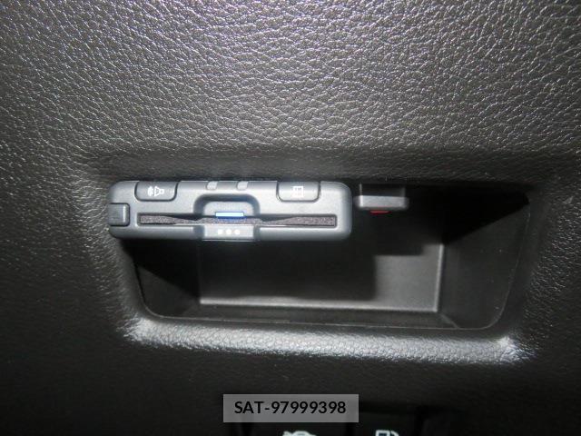 Suzuki Fronx 2025-04 6905724-11