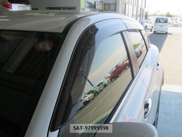 Suzuki Fronx 2025-04 6905724-13