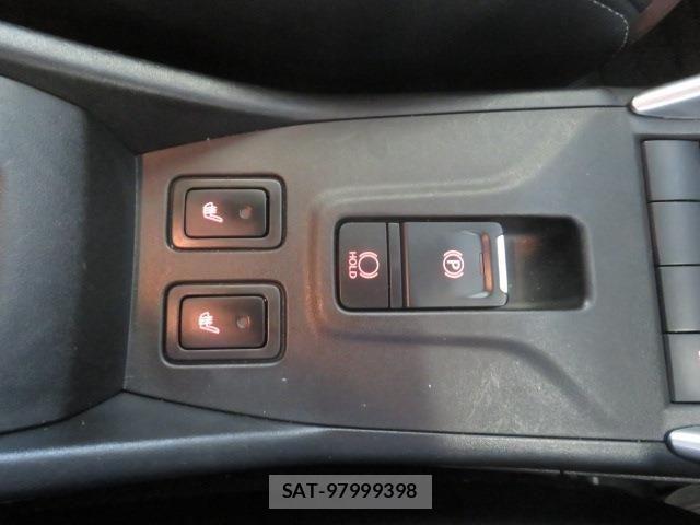 Suzuki Fronx 2025-04 6905724-16