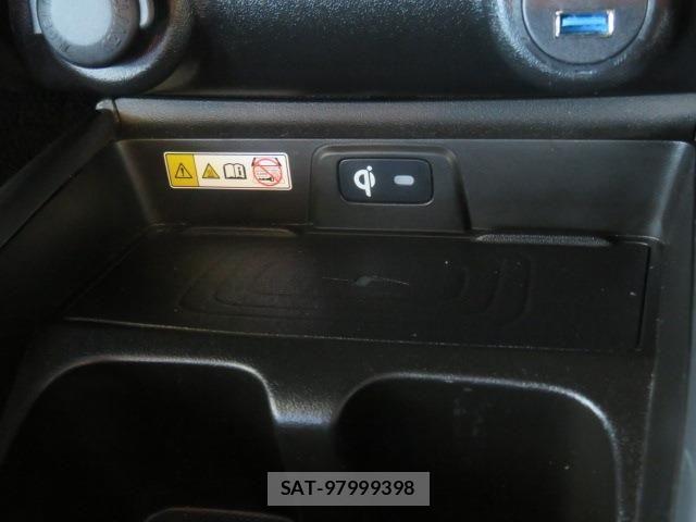 Suzuki Fronx 2025-04 6905724-19