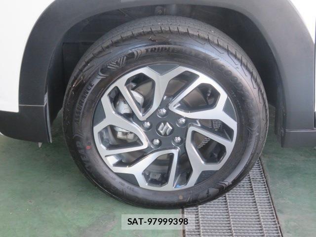 Suzuki Fronx 2025-04 6905724-23