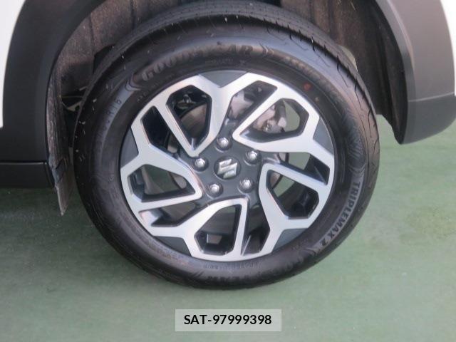 Suzuki Fronx 2025-04 6905724-24