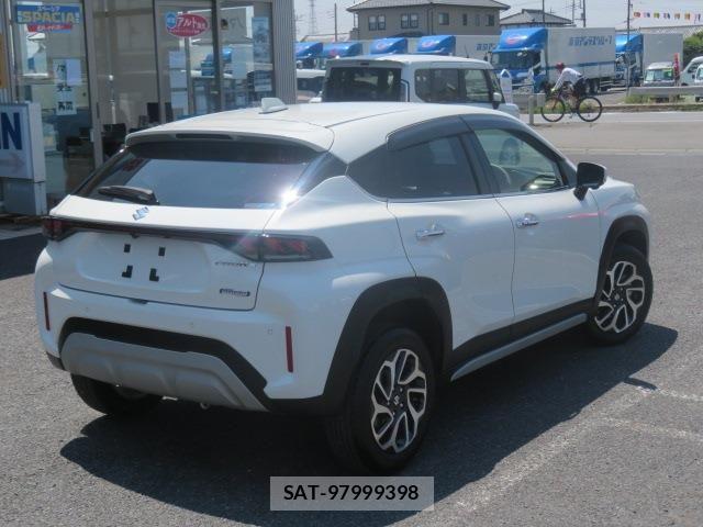 Suzuki Fronx 2025-04 6905724-3