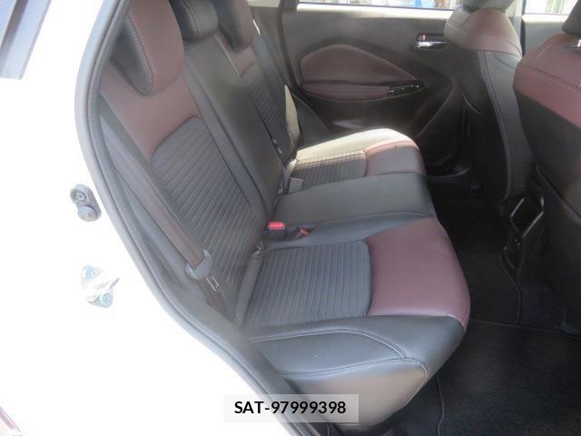 Suzuki Fronx 2025-04 6905724-5