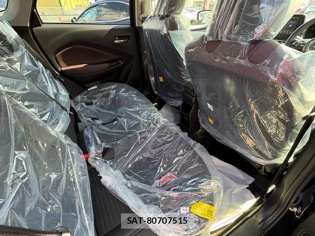 Suzuki Fronx 2025-11 7218989-9