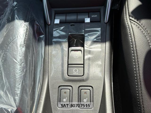 Suzuki Fronx 2025-11 7218989-21