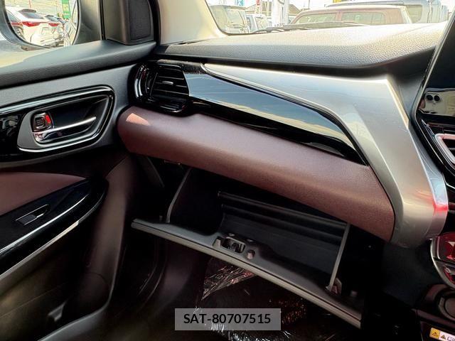 Suzuki Fronx 2025-11 7218989-23