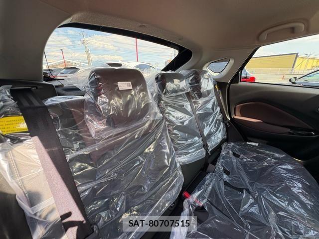 Suzuki Fronx 2025-11 7218989-8