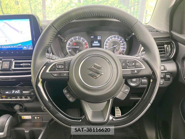 Suzuki Fronx 2024-10 7357889-10