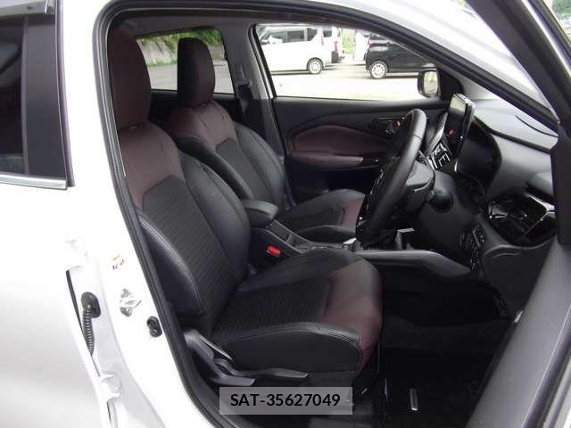 Suzuki Fronx 2025-02 7616754-14