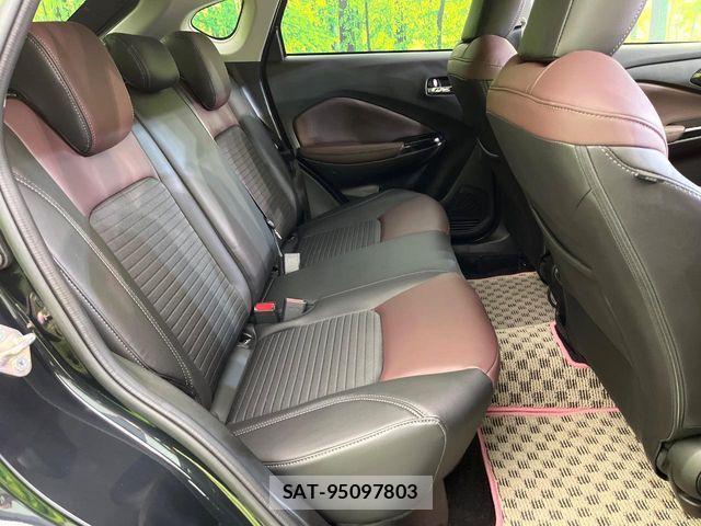 Suzuki Fronx 2025-02 7616756-9