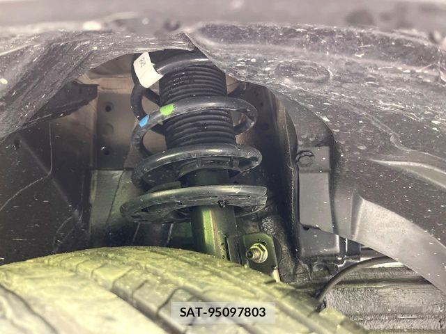 Suzuki Fronx 2025-02 7616756-19